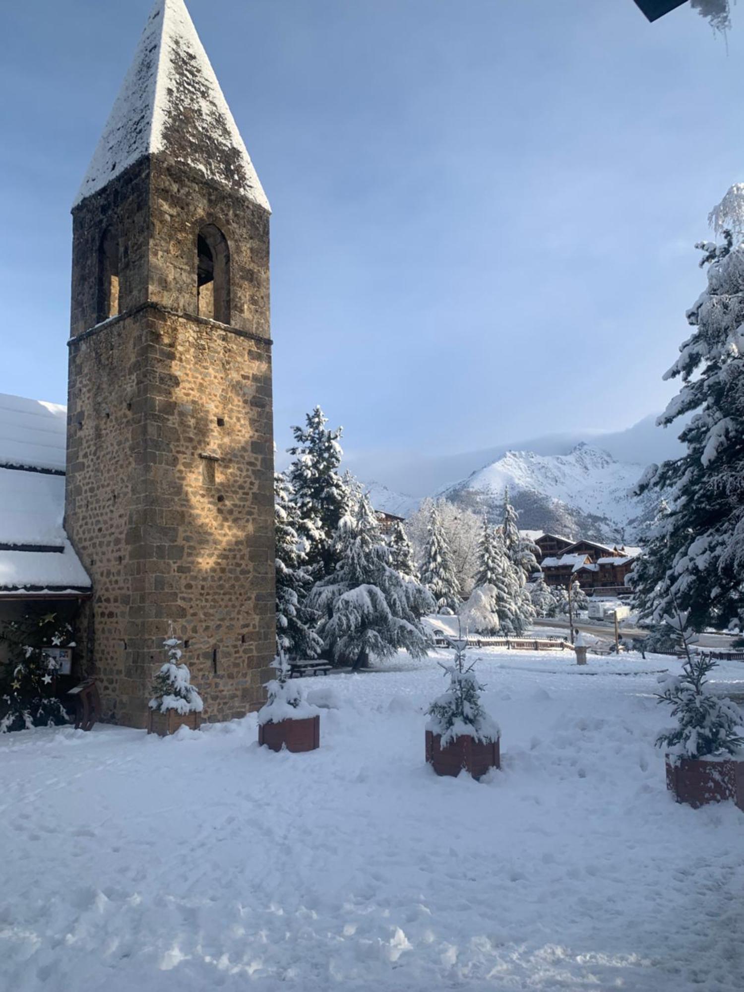 Hotel Chastellares Auron Exteriör bild